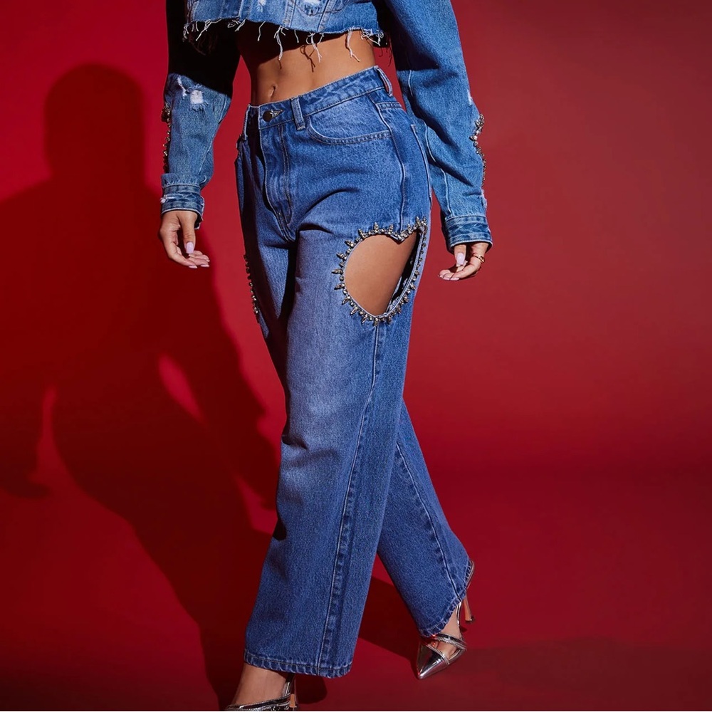 True love embellished straight leg jean medium blue wash